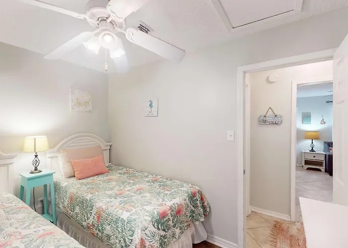 Holiday home Fun Seahorse With Gas Grill W&d & Pool Access - Walk To West Gulf Shores