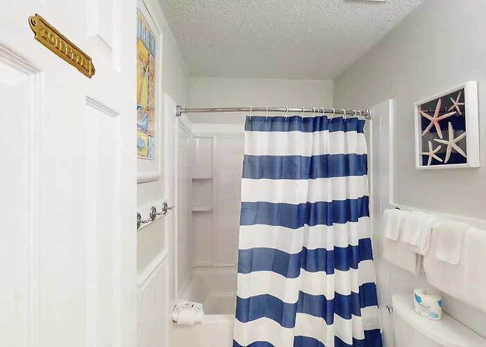 Fun Seahorse With Gas Grill W&d & Pool Access - Walk To West Gulf Shores